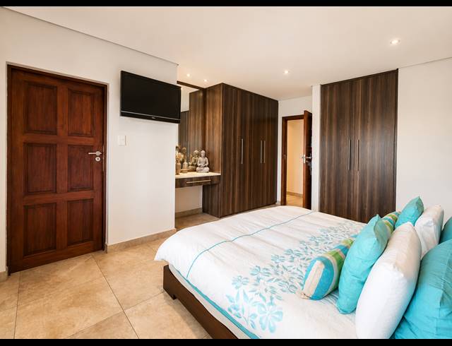 4 BEDROOM TOWNHOUSE FOR SALE IN THREE RIVERS PROPER
